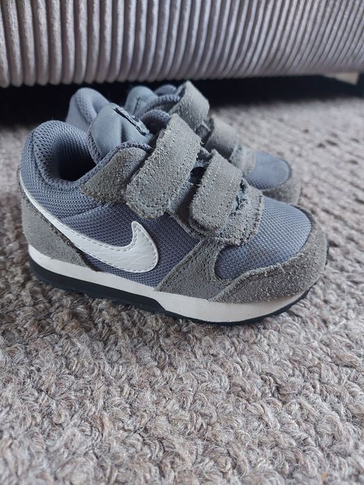 Buty adidasy Nike rozmiar 22