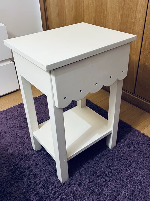 Mesa cabeceira (marca Homes in Heaven)