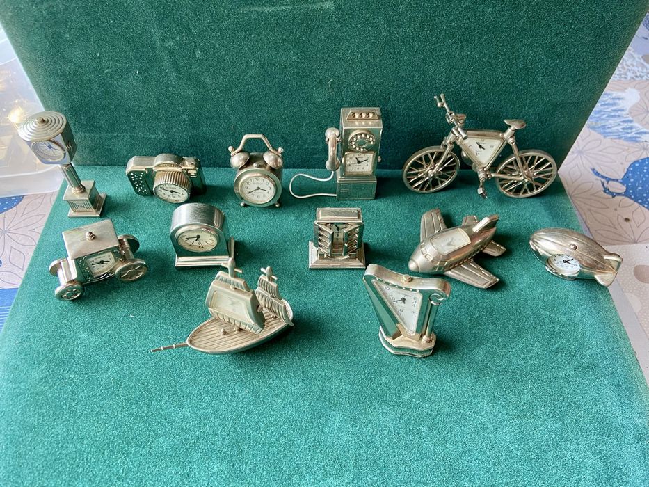 Conjunto de Relógios Miniaturas de Colecção
