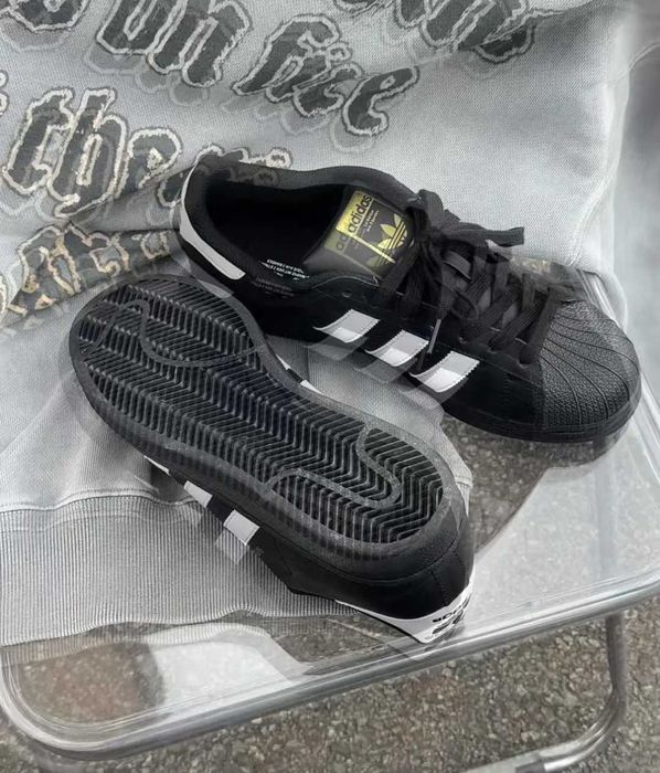 Buty sportowe Adidas_Superstar_Czarno_Biały_Gum Rozmiar.39