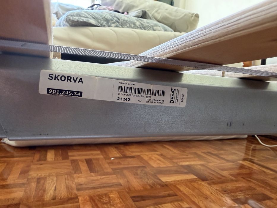 140*200 bed frame , if need mattress extra amount 100 euro. Not deliver need to collect by yourself.