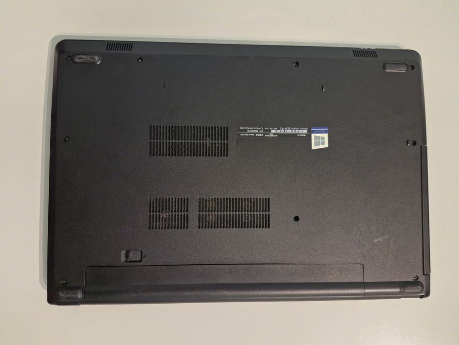 Dell Vostro 15 – Uszkodzony | Na części | Matryca, Obudowa, Podzespoły