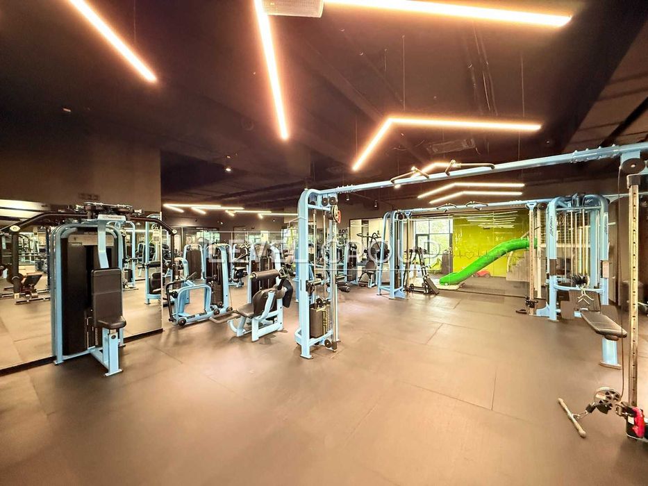 Продаж фасадного комерційного приміщення в ЖК Park Avenue VIP