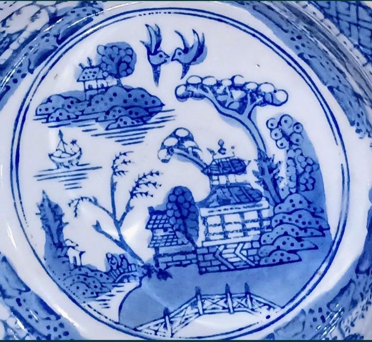 Antiga Taça Chinesa Azul e Branca
