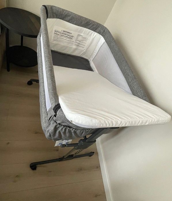 Next to Me para Bebe