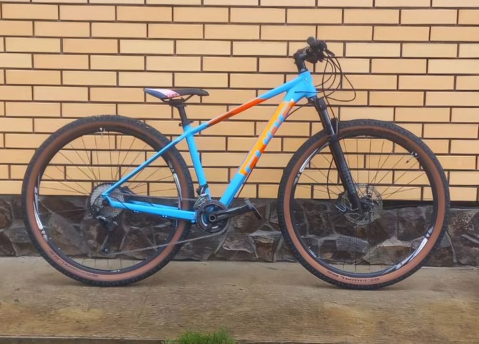 Ровер, велосипед CUBE ACID 29