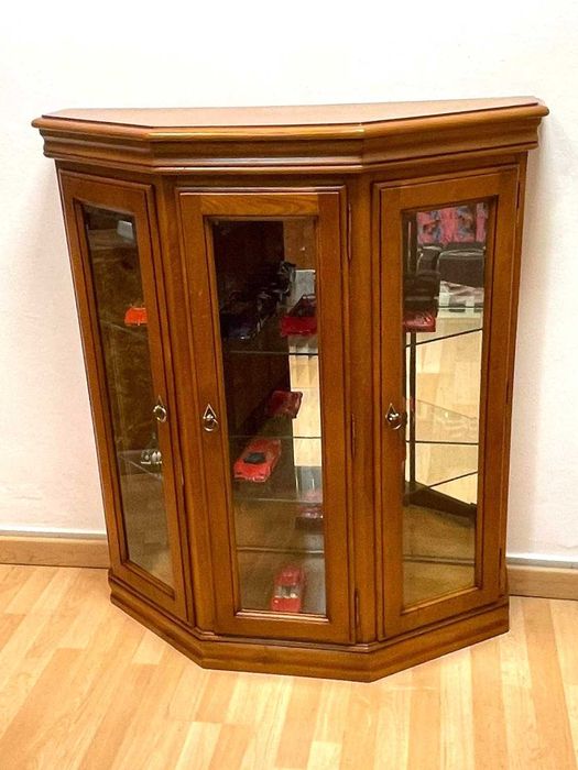 Movel antigo, Vitrine, Expositor, altura 120 X103X38 cm