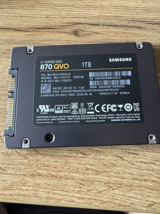 Dysk ssd 2.5 cala plus metalowa kieszen