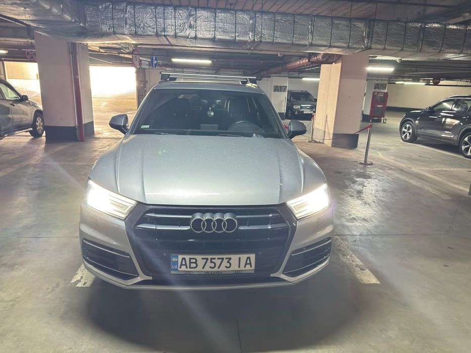 Audi Q5 2018 VIN WA1ANAFY0K2036104 фото оголошення 2 з 8