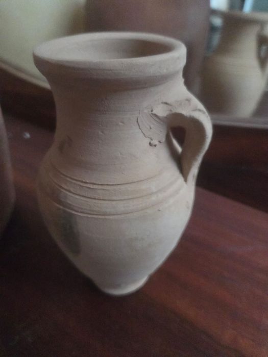 Quartinha antiga em terracota .