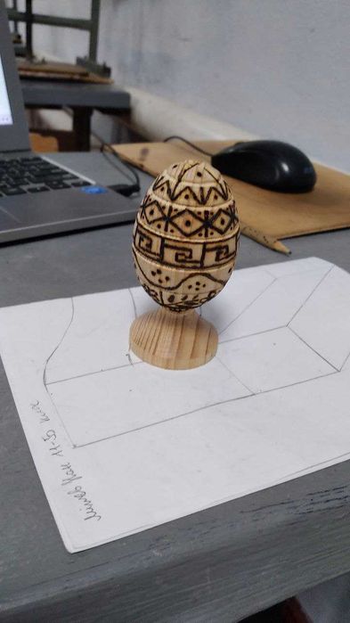 Робота з деревом та деревинними матеріалами.