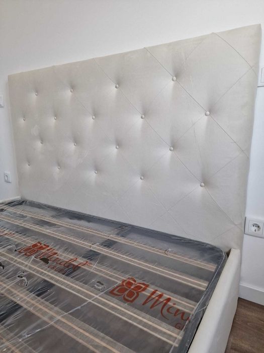 Camas De Casal Estofadas Top de Gama 190x140m Estrado Incluído 199€ !!