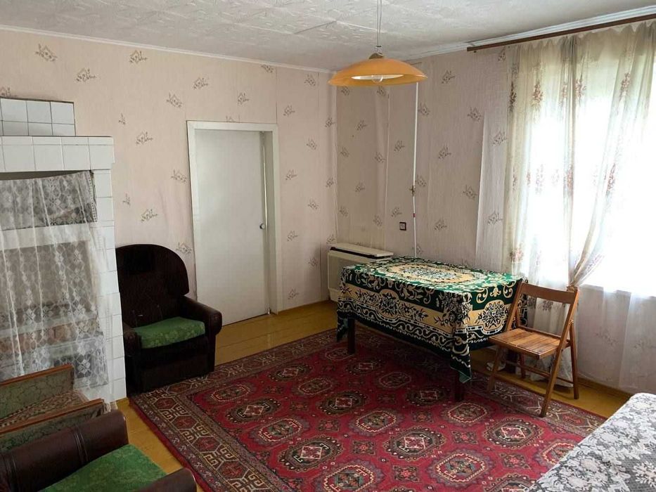 Продаж земельної ділянки з будинком в Чернігівській обл., с. Клочків