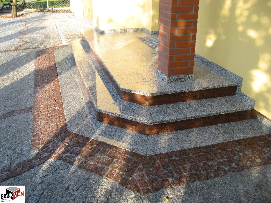 Układanie kostki granitowej - brukarstwo