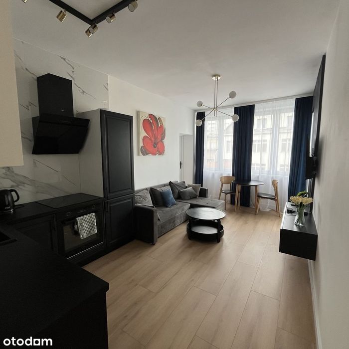 Mieszkanie 3-pokojowe w Gdyni -balkon, parking , winda.