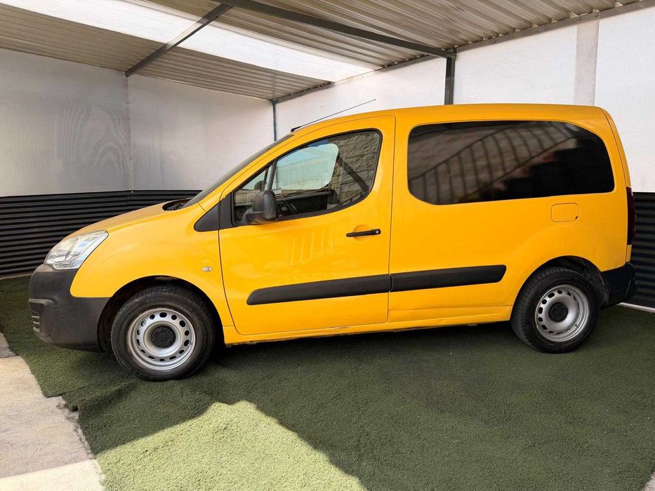 Citroen Berlingo 3 Lugares AUTOMÁTICA