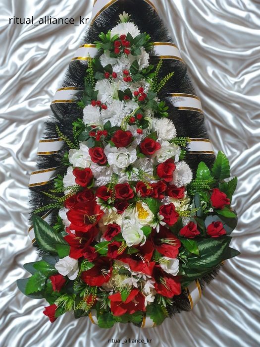 Ритуальні вінки преміум класу.Стандарт,Економ.  м.Кривий Ріг