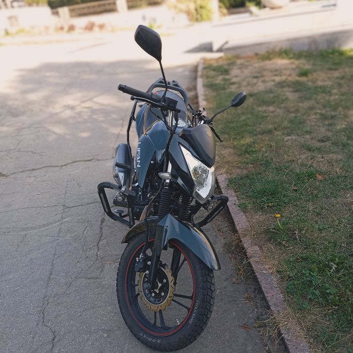 Продам мотоцикол Lifan cityr200