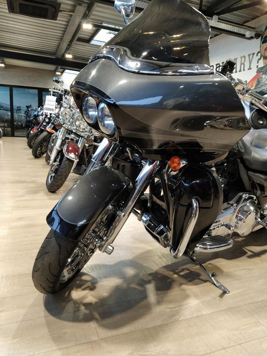 Harley davidson  road glid cvo