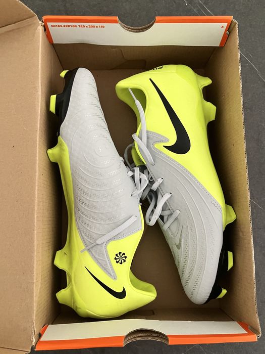 Chuteira nike ( usada 1 vez )