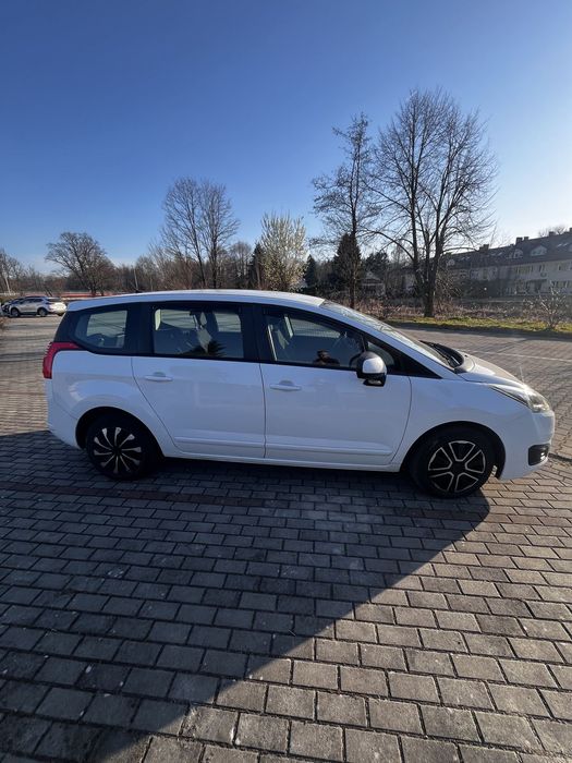 Peugeot 5008 Peugeot 5008 I Lift 2014 - 5l/100km, euro5