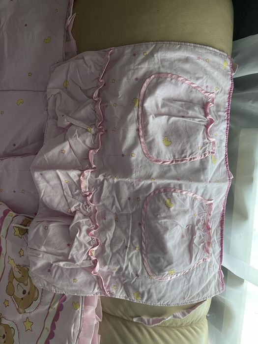 Бортики з балдахіном