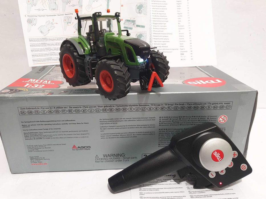 Ciagnik traktor SIKU CONTROL 6880 zdalnie sterowany nowy skala 1/32