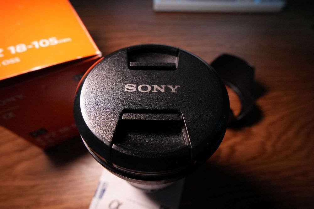 Обʼєктив Sony 18-105mm F4 G OSS