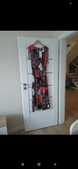 Nowa sukienka maxi z wiskozy