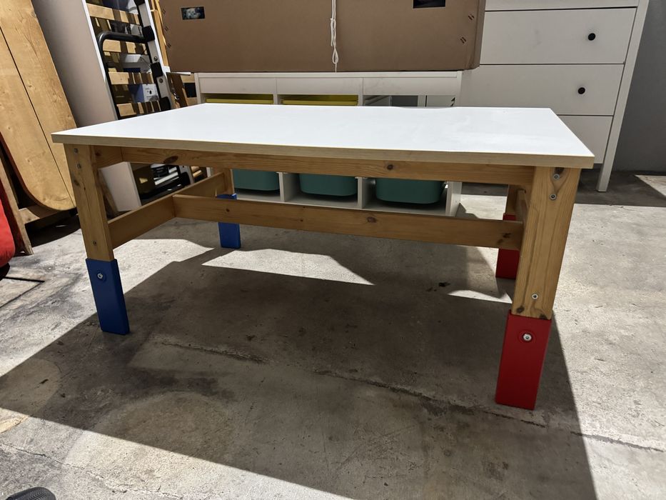 Moveis quarto criança mesa e estante