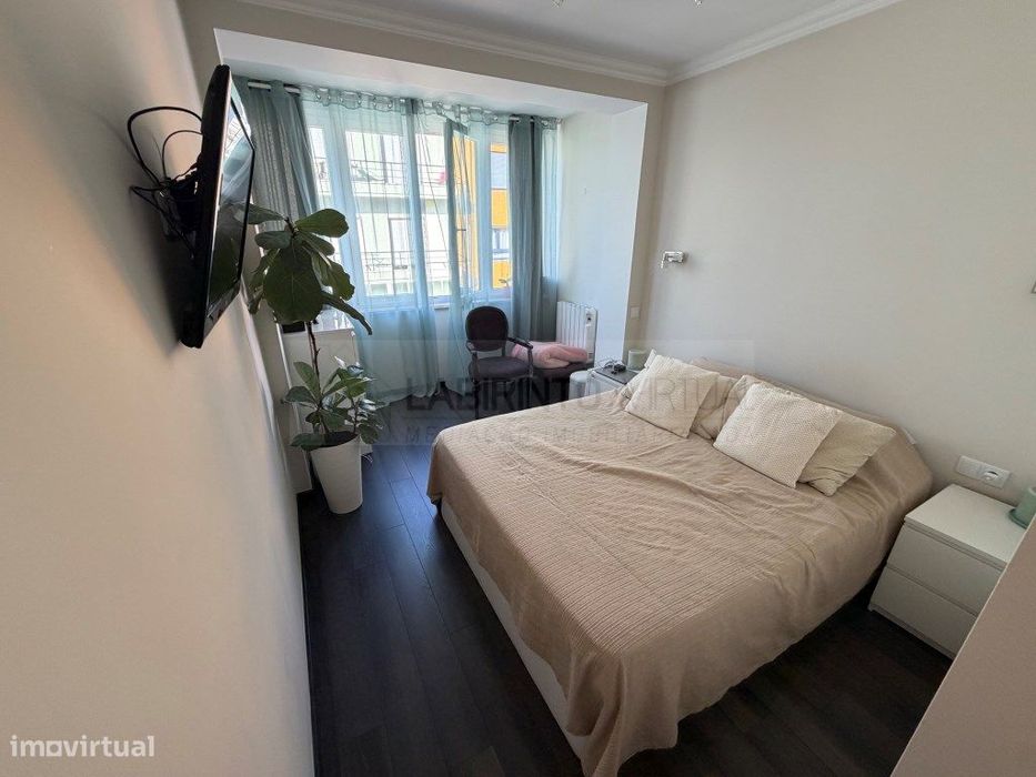 Apartamento T2 em Excelente Estado no Olival Basto, Odivelas - A su...
