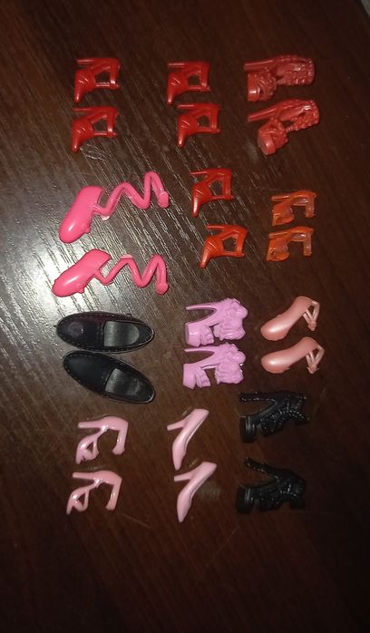 Одяг для ляльок Барбі