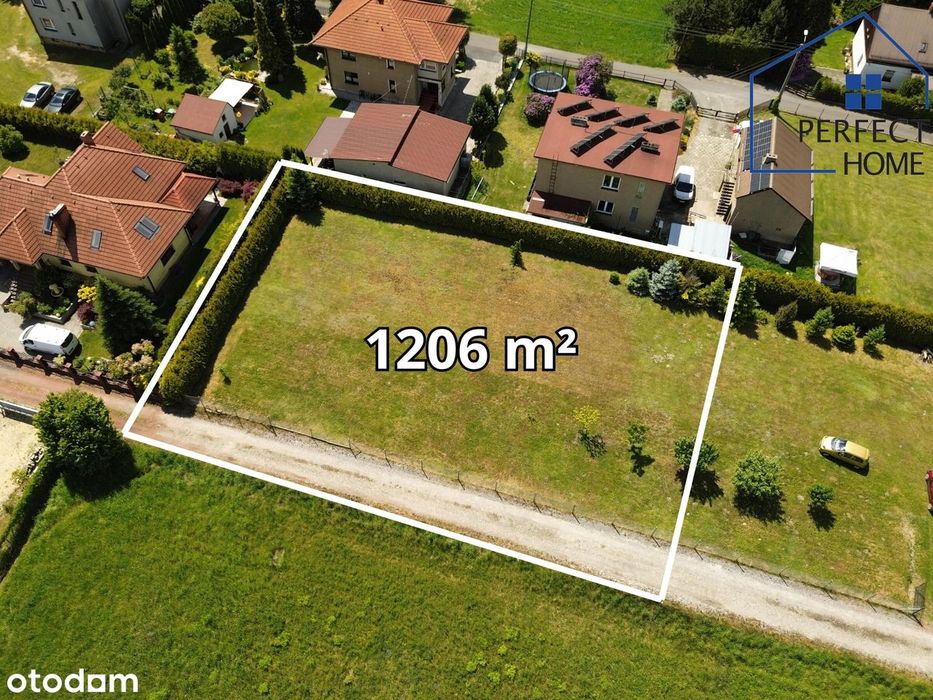 Ustawna  ogrodzona działka, Ładny widok oraz media