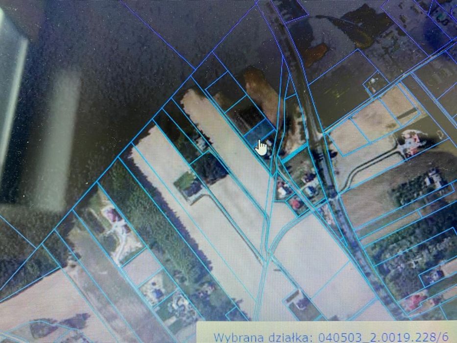 Sprzedam działkę z warunkami zbudowy