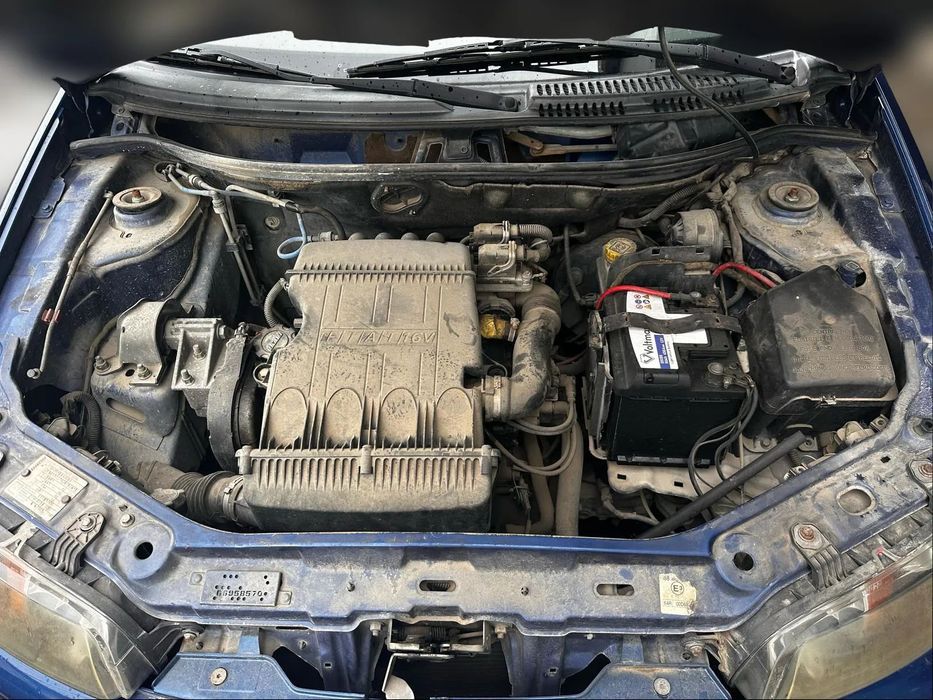 Fiat Punto 1.2i de 1999 para peças