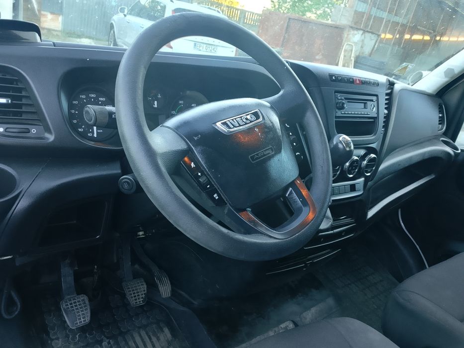 Bus Iveco chłodnia