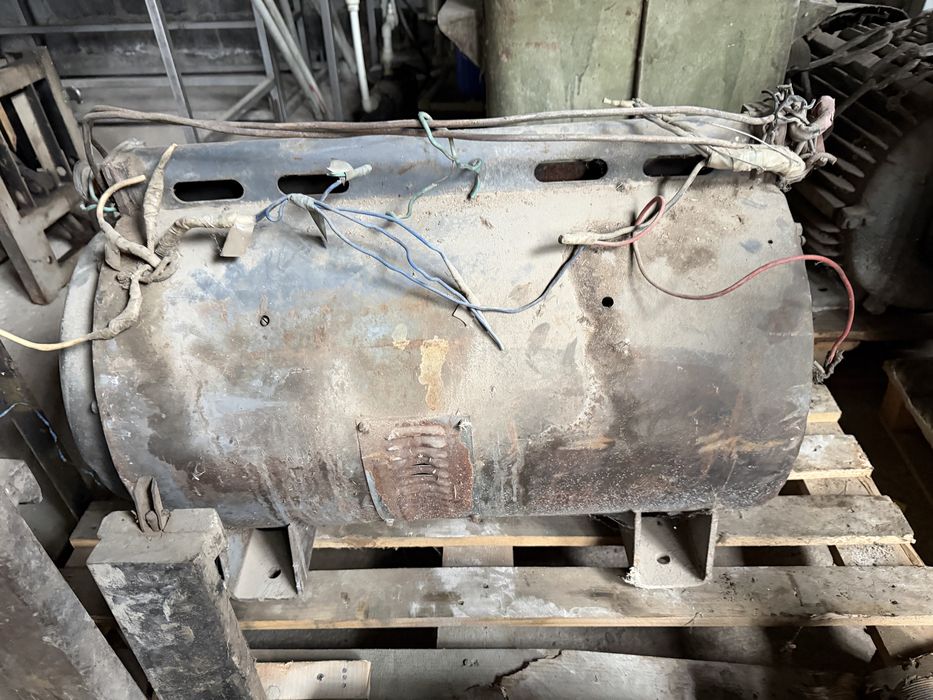 Промисловий електродвигун 380В | Потужний | Підшипники ковзання