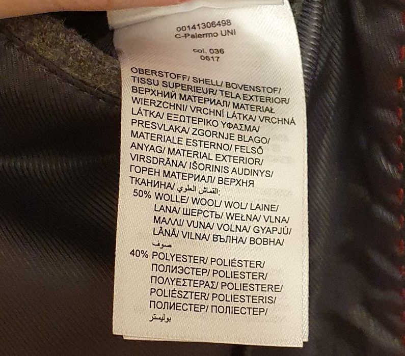 Czarny wełniany płaszcz, dyplomatka