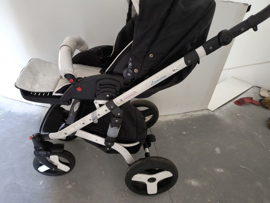 Wózek dziecięcy LAMEIRO biało -czarny  4w1 Fotelik + Baza Isofix