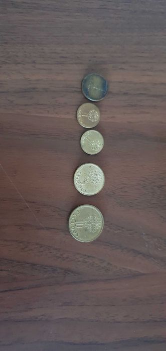 Conjunto 5 moedas (1, 5 e 10 Escudos)