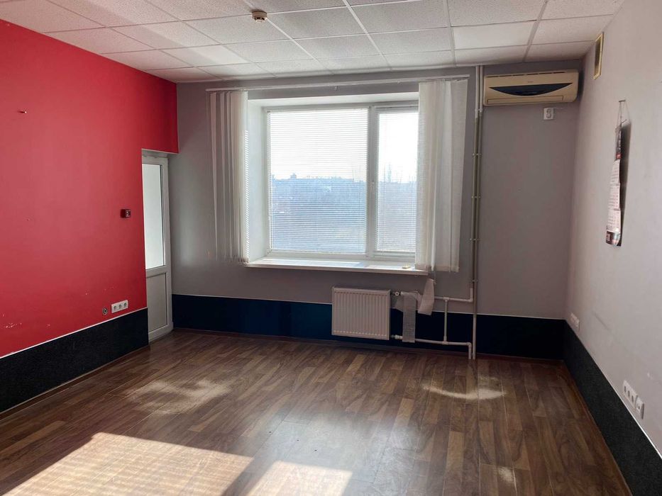 Центр Спаська офіс в бізнес-центрі 166 кв.м. ремонт ціна 165 тис.у.о.