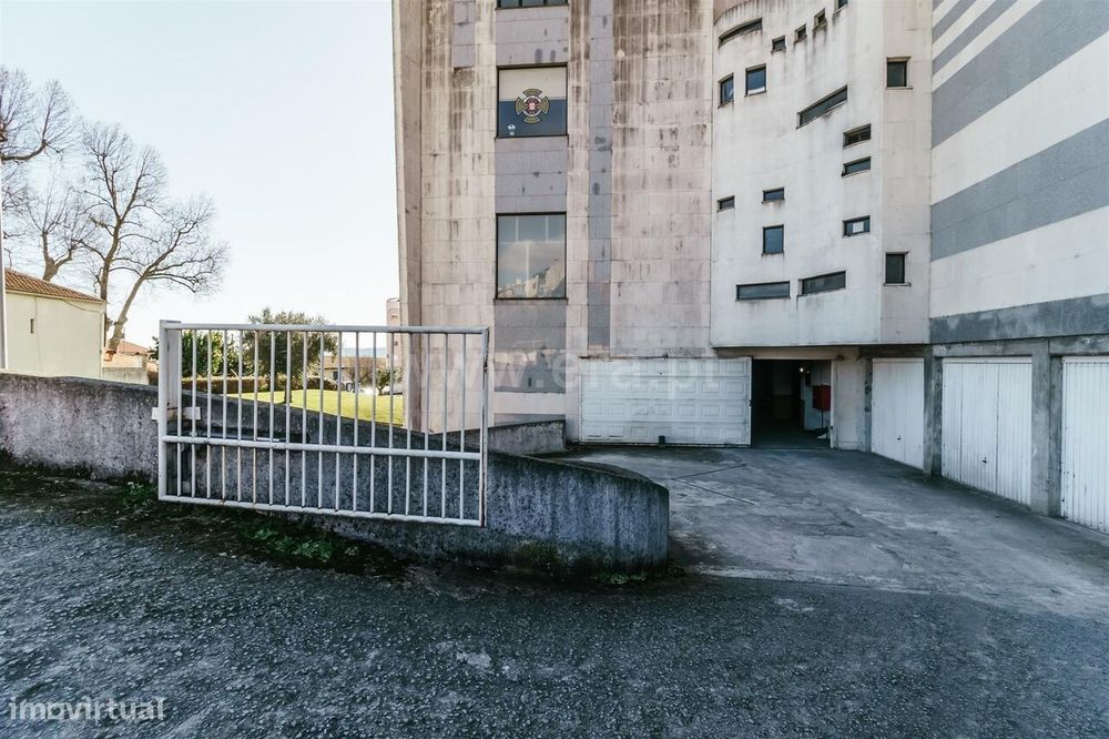 Garagem / Covilhã, Covilhã