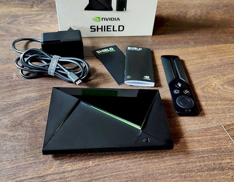 NVIDIA Shield TV 2017 P2897 - komplet, 100% sprawny (odtwarzacz 4K HDR/ konsola gamingowa)