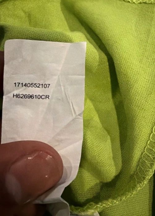 Roupas usadas em perfeito estado