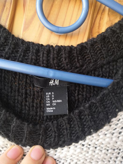 Кофта Чорна з білим тепла