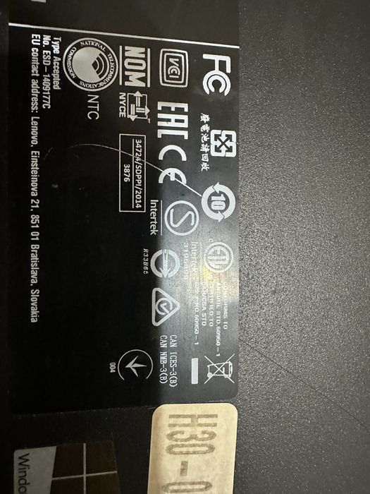 Komputer stacjonarny Lenovo