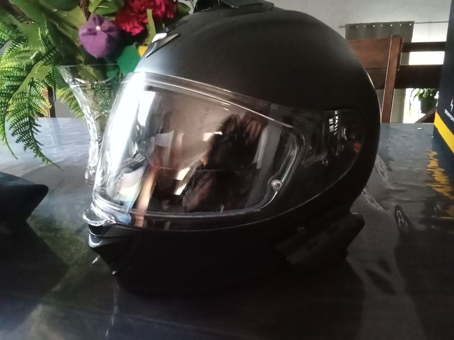 Kask motocyklowy plus intercom