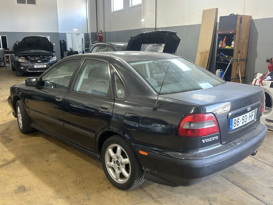 Troco ou vendo  volvo s40