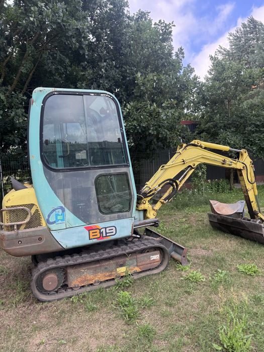 Minikoparka Yanmar B19