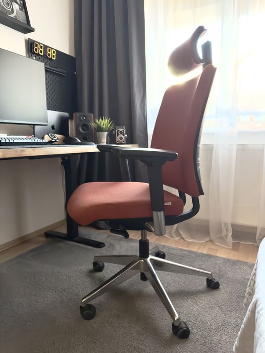 Krzesło biurowe obrotowe